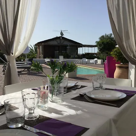 Il Colle Del Rustico Bed & Breakfast 2*